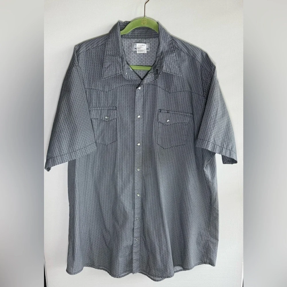 Wrangler snap button shirt • Men’s 2XLT